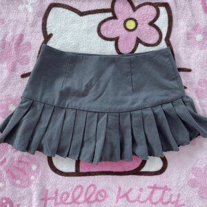 Forever 21 Women's Grey Pleated Mini Skirt